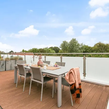 Apartamento Stylish Renovated Apartment With 2 Terraces And Free Parking In Old Center Of Knokke